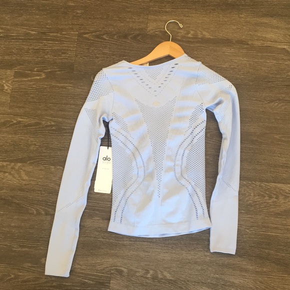 Alo - Lark Long Sleeve - Picture 5 of 5